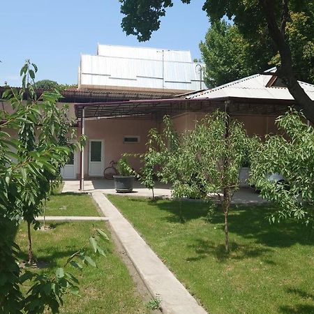 Megi Hostel Fergana Kültér fotó